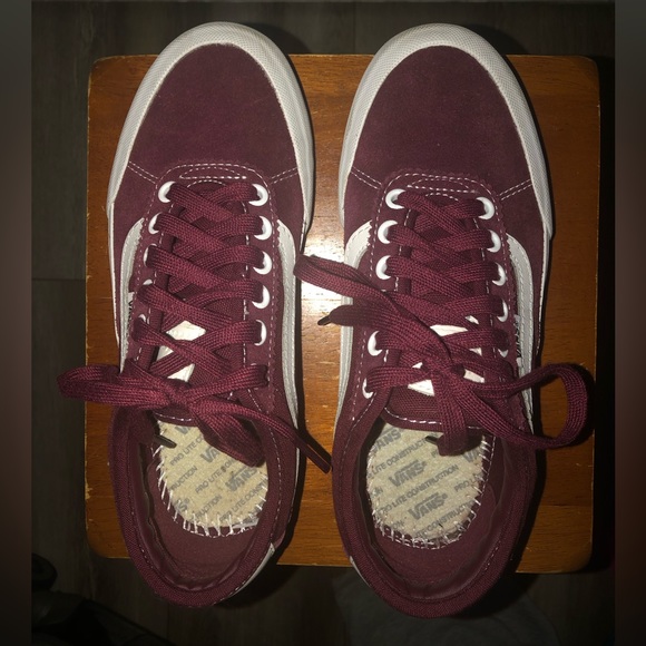 Women’s Vans - Picture 4 of 7